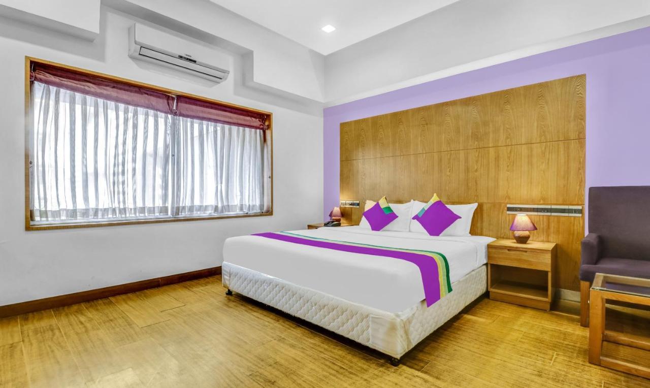Medora Hotel Kozhikode Luaran gambar