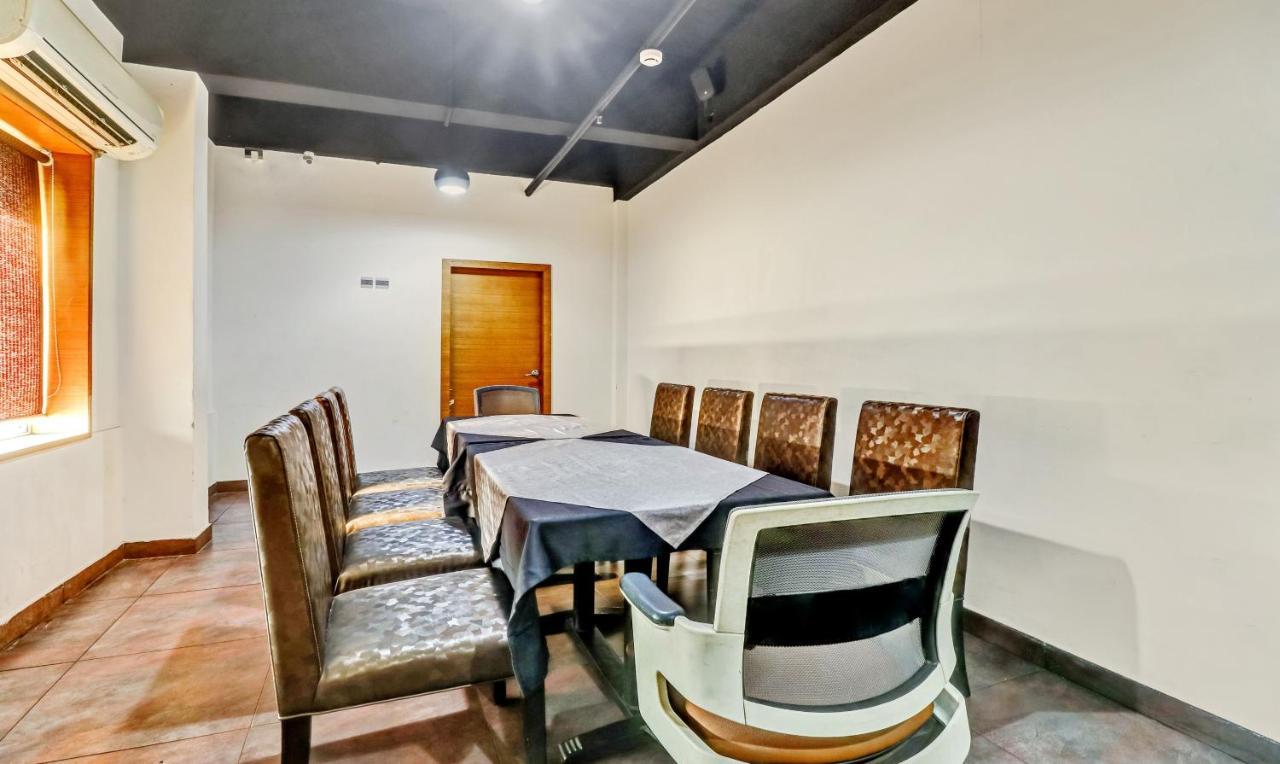 Medora Hotel Kozhikode Luaran gambar